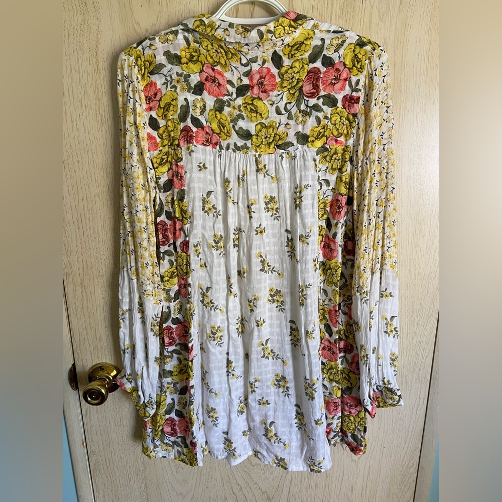 Jane & Delancey Anthropologie “Patchwork” Floral button Down Blouse Sz Large - Picture 6 of 8